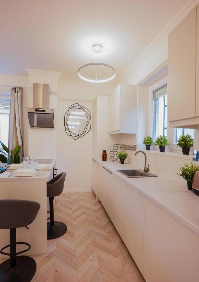 Corvin Avenue Premium Central Apartment Budapest Luaran gambar
