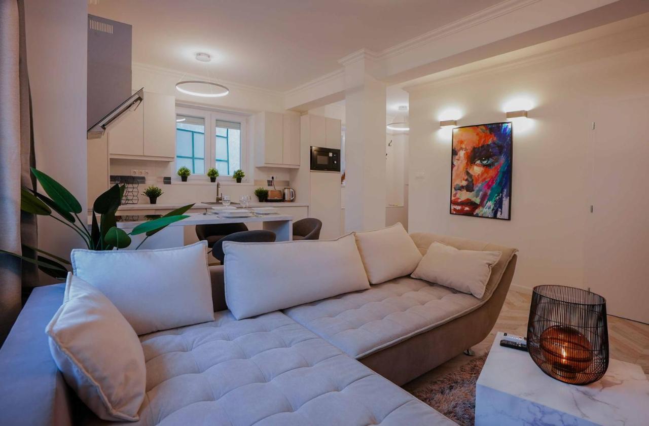 Corvin Avenue Premium Central Apartment Budapest Luaran gambar