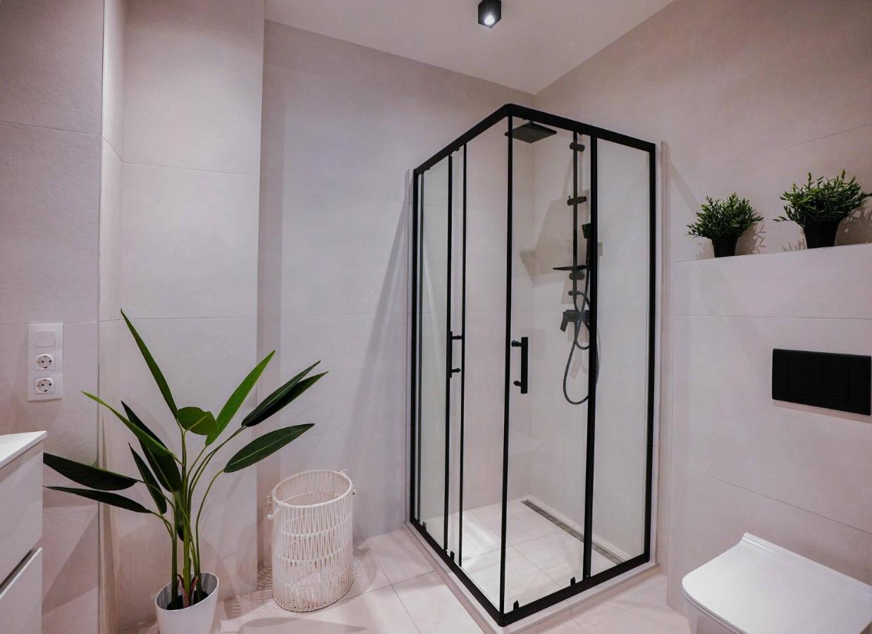 Corvin Avenue Premium Central Apartment Budapest Luaran gambar