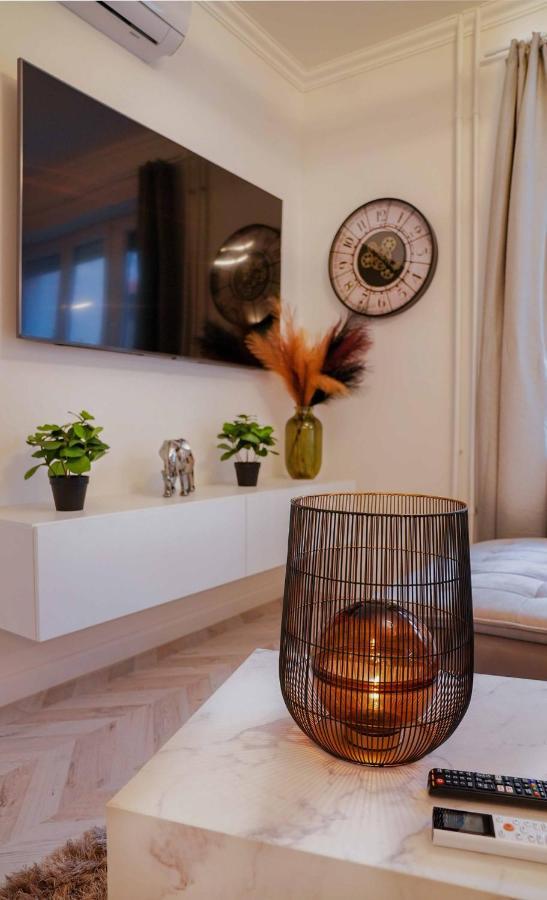 Corvin Avenue Premium Central Apartment Budapest Luaran gambar