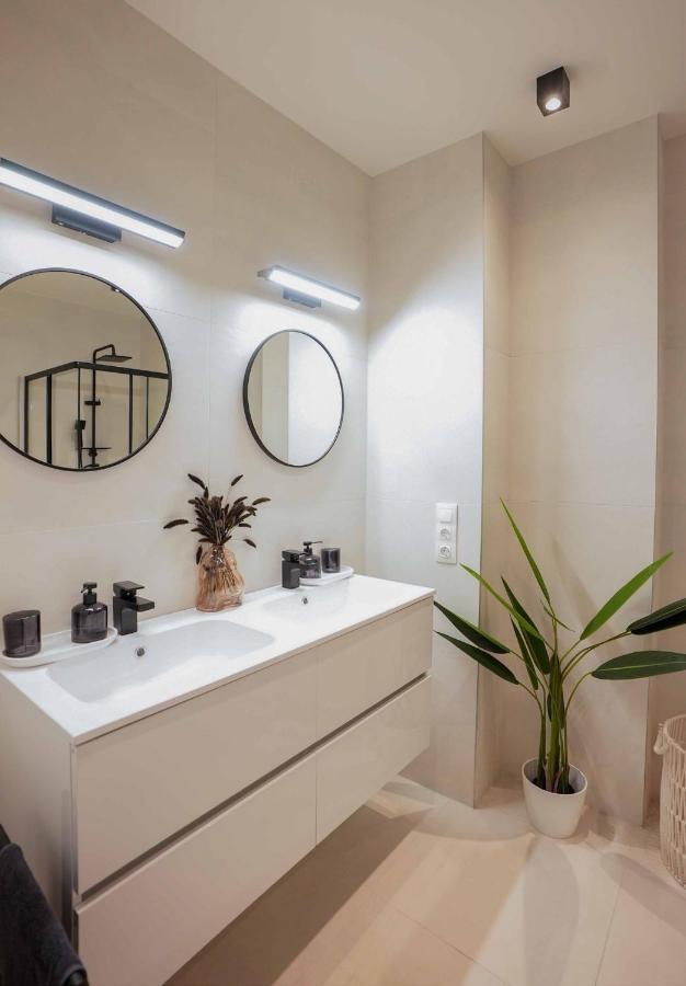 Corvin Avenue Premium Central Apartment Budapest Luaran gambar