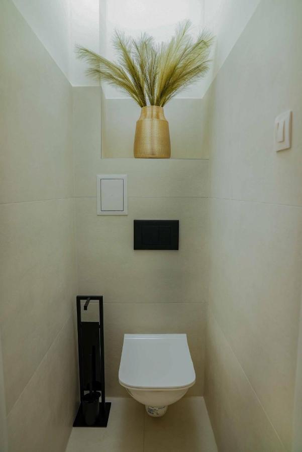 Corvin Avenue Premium Central Apartment Budapest Luaran gambar